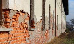 Lire la suite à propos de l’article Quelles sont les principales causes d’humidité dans une maison ?